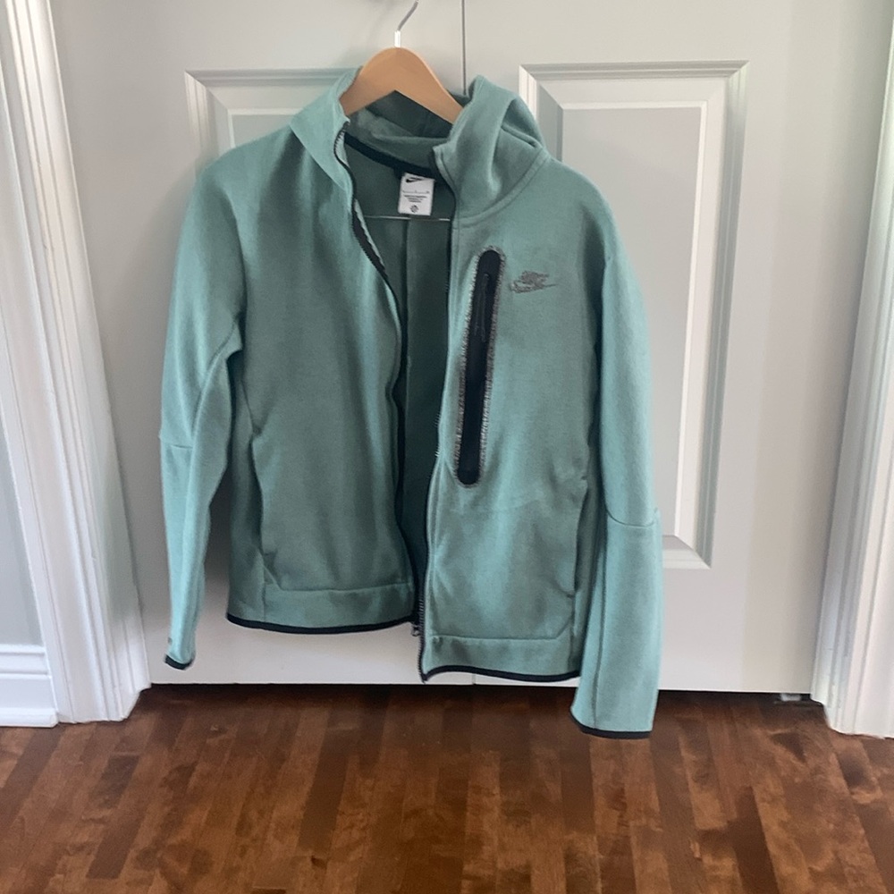 Nike tech fleece jacket